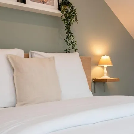 Republique -2 Bedrooms Very Brightparking ! * Lille